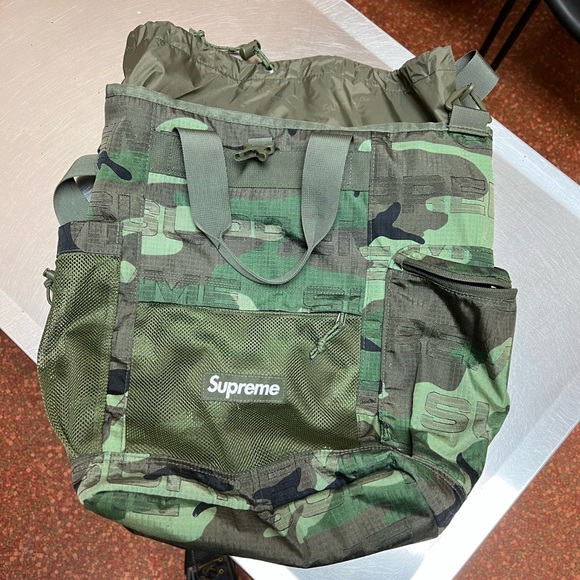 Supreme Other - Supreme utility tote (FW21) Woodland camo
